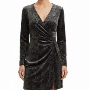 Robbie Bee Black Velvet Wrap-Style Long Sleeve Dress